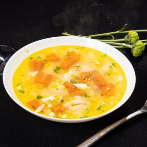 Supă de pui cu tăiței 400g, E621, E631, E627