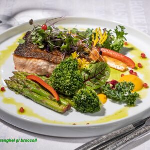 Somon cu sparanghel și broccoli 380g
