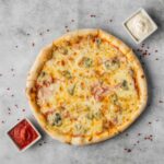 Pizza Quattro Formaggi & Șuncă, 650g,1350g E300, E250, E451